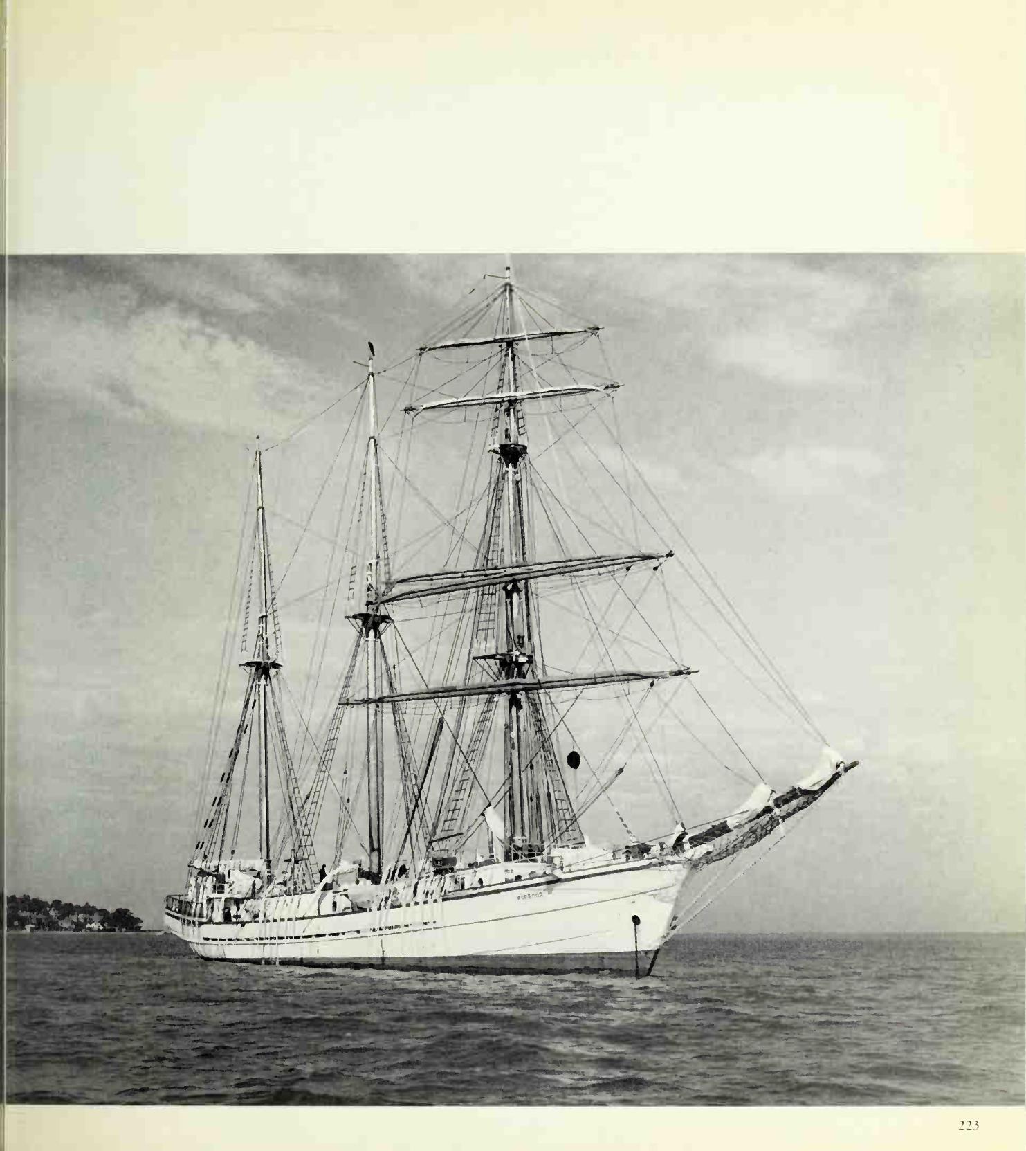 Great Sailing Ships — страница 223